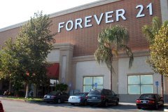063-059-riv-2009f-plaza-007a-800