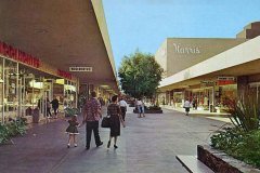0011-1960-pc-riv-plaza-01-800