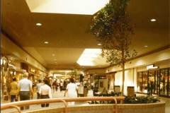 0034-1980s-riv-plaza-interior-003a-800