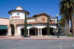 0037-riv-2009c-03-plaza-027a-800
