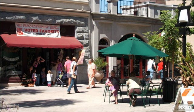 2006 - Downtown Riverside pedestrian mall (RXSQ)
