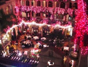2002 - Spanish Patio at Mission Inn during Festival of Lights (RXSQ)