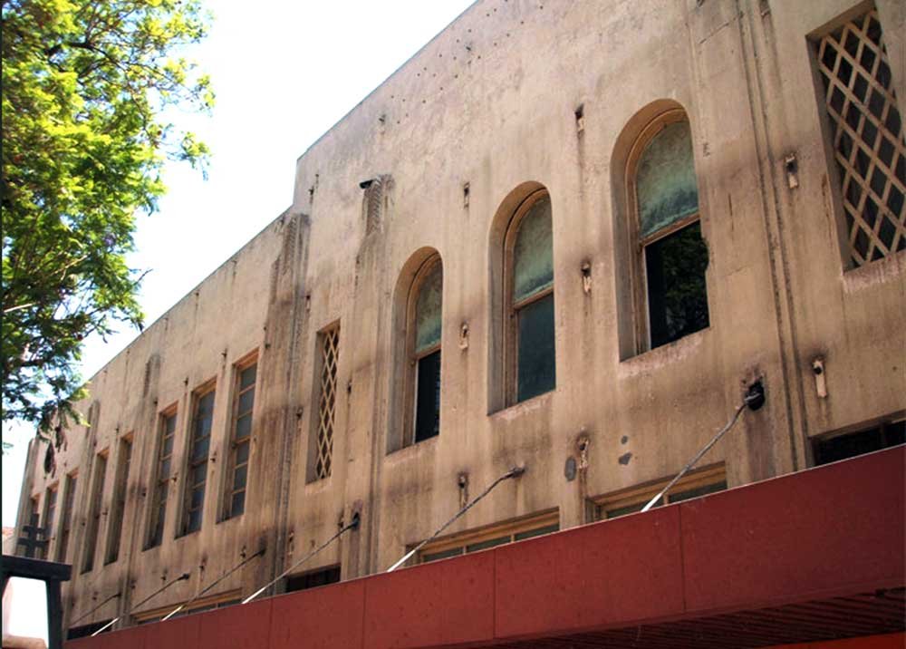 June 2007 – Newly uncovered 1930s facade of 3750 Main Street (RXSQ)