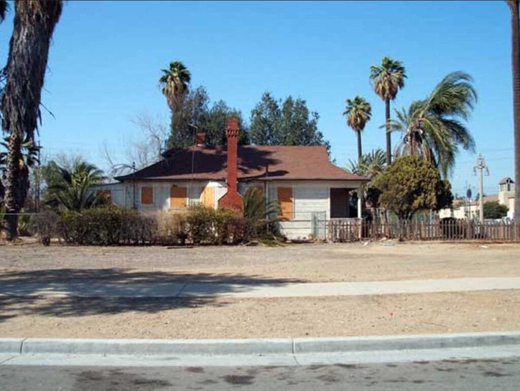 2007 - Second and Main - Raincross Promenade site (RXSQ)