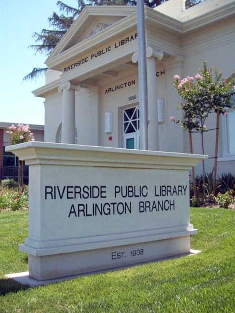 Arlington Branch Library reopens