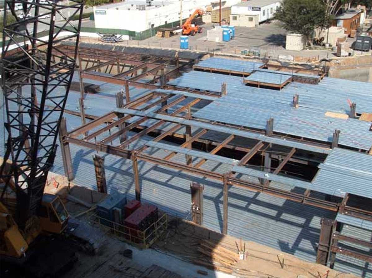 July 2008 – Steel framing begins for Regency Tower in downtown Riverside (RXSQ)