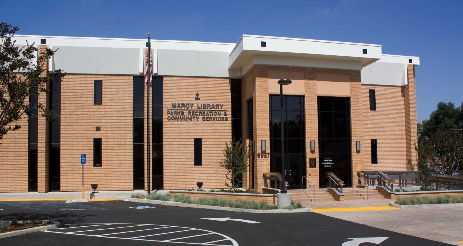 2011 – 6927 Magnolia Avenue, new Marcy Branch Library (RXSQ)