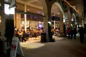 2010 - Outdoor plaza during Festival of Lights (RXSQ)