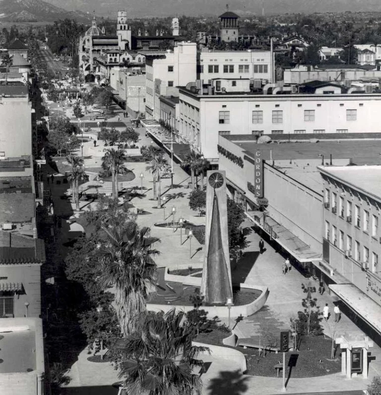 Circa 1967 - Main Street pedestrian mall, downtown Riverside (Ruhnau)
