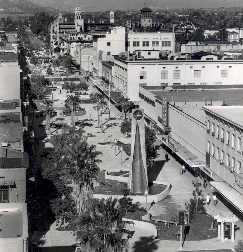 Circa 1966/67 – View looking north from Tenth Street of original designs of downtown Riverside’s pedestrian mall prior to 2008/2009 renovation (Ruhnau Clarke Architects)