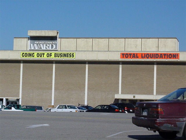 2001 – Montgomery Ward closing in San Bernardino (RXSQ)