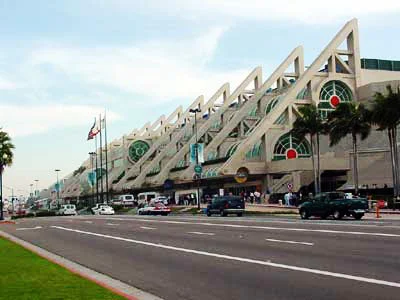 2003 - Convention Center, downtown San Diego (RXSQ)